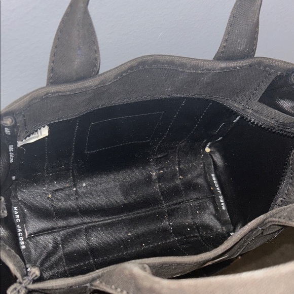 Marc Jacobs Black Messenger Bag - Picture 2 of 2